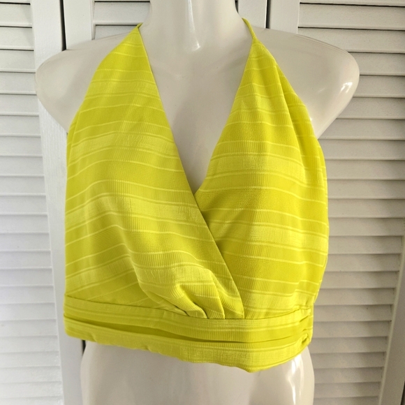 NWT NBD Yellow Halter Neck Women's Top Small - Picture 1 of 6